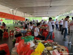 十一月将至到郊外散散步体验农家乐是个不错的选择