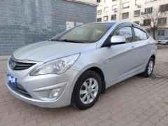 现代 瑞纳2010款 三厢 1.4L 手动舒适型GS