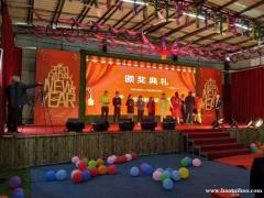 时光的流淌只能让我们回首过往,却再也回不到定格在当时的美好瞬