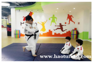 加盟易贝酷少儿体适能 创业小白也能做校长