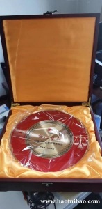 陕西西安同学会纪念品定制大会纪念盘金盘定制转业干部纪念品