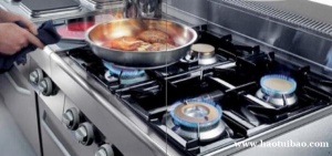 煤气灶维修小火回火等