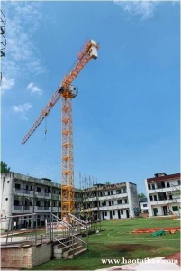 学开塔吊是个不错的选择，技术活，不会轻易被淘汰