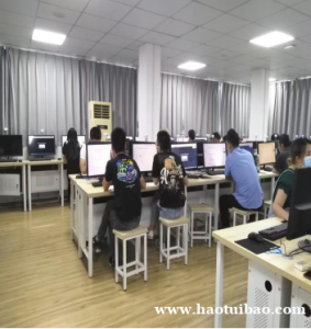 新手小白想学挖掘机就报培训班吧