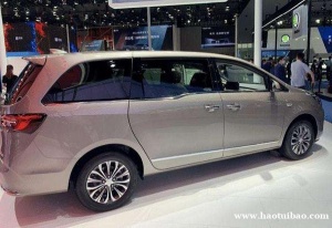 易八出行商务会议租车-别克GL8商务租车多少钱一天