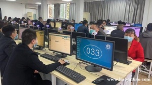 建筑行业材料员的证书怎么考？