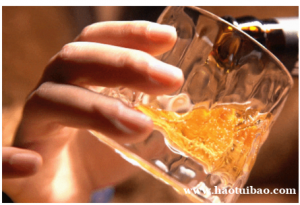 恰酒小栈加盟，自带流量，产品定时更新，圆你酒馆梦