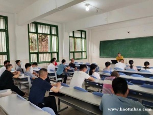 外行的朋友也比较热衷于建筑资料工作