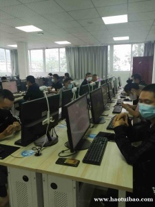 能力明显的资料员工资待遇也是很丰厚的