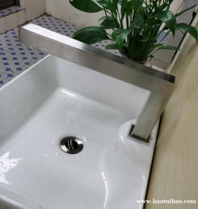 深圳品牌和力成公司供应加长感应水龙头儿童款30厘米