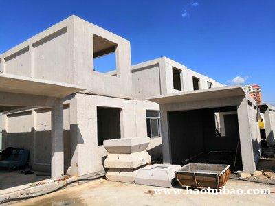 梯、凳、隔板等攀高工具不可私设在吊篮内部使用 梯、凳、隔板等攀高工具不可私设在吊篮内部使用