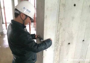 施工员应当督促施工设备按时进场以进行工作