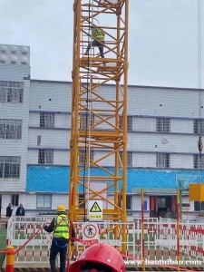 年满23周岁的朋友可以报名建筑工人证哦