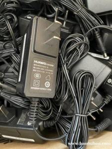 浦东专业回收网线，电源线，工厂淘汰设备回收