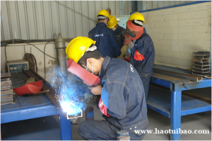 参加焊工零基础培训，学技能拿高薪