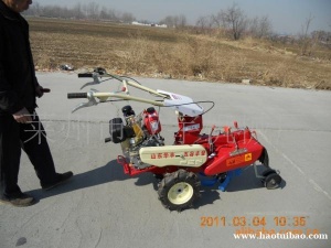 国内品牌开沟培土机 小型开沟培土机多少钱一台