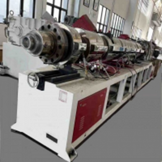 木塑地板挤出生产线 露台塑木地板设备批发价格